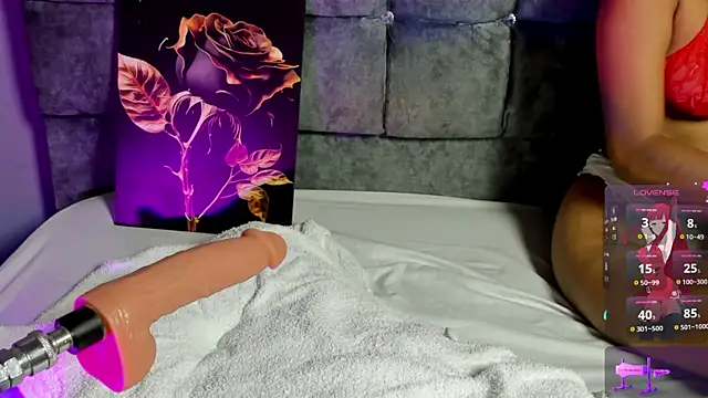 lau-hot online show from November 14, 2025, 8:12 pm