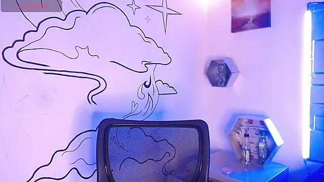 Trinity Knox online show from December 1, 2025, 4:30 pm