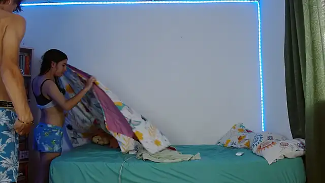 Lucy y Jacob online show from September 17, 2025, 4:53 pm