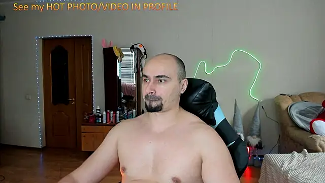 Snapshot of Gri_SH chatting on February 3, 2026, 12:10 pm Gri SH online show from February 3, 2026, 12:10 pm