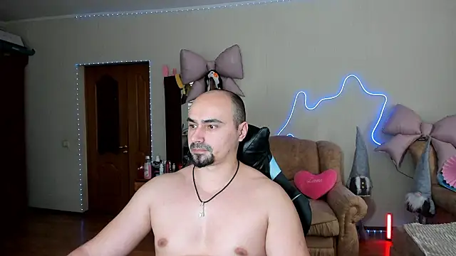 Snapshot of Gri_SH chatting on February 15, 2026, 12:37 pm Gri SH online show from February 15, 2026, 12:37 pm