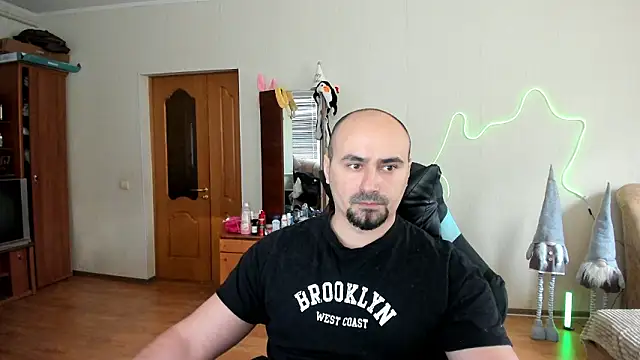 Snapshot of Gri_SH chatting on March 7, 2026, 1:49 pm Gri SH online show from March 7, 2026, 1:49 pm