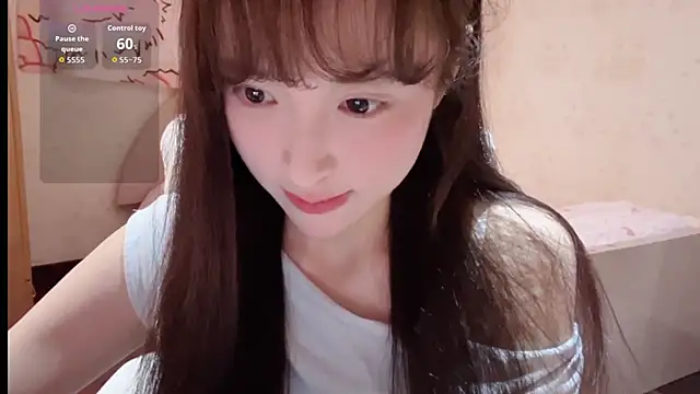 xiaoyun 666 online show from November 4, 2025, 7:56 am