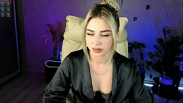 NikkiiStill online show from March 29, 2026, 2:35 am