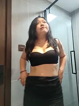 Snapshot of smgirls chatting on October 23, 2025, 6:17 pm smgirls online show from October 23, 2025, 6:17 pm