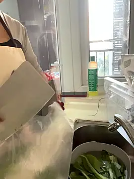 Snapshot of smgirls chatting on November 15, 2025, 9:24 am smgirls online show from November 15, 2025, 9:24 am