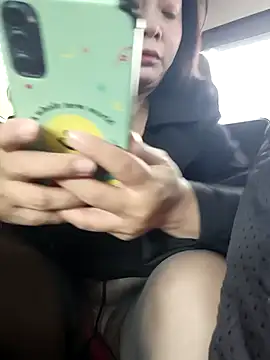 Snapshot of smgirls chatting on October 23, 2025, 6:12 am smgirls online show from October 23, 2025, 6:12 am