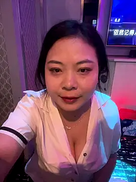 smgirls online show from October 2, 2025, 3:26 pm