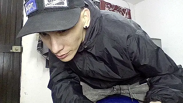 sam hottt online show from September 27, 2025, 10:49 pm