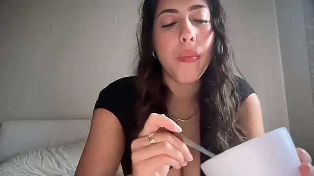 sieeena online show from March 4, 2026, 9:00 pm