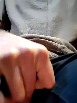 DanteWinter online show from March 17, 2026, 2:14 am