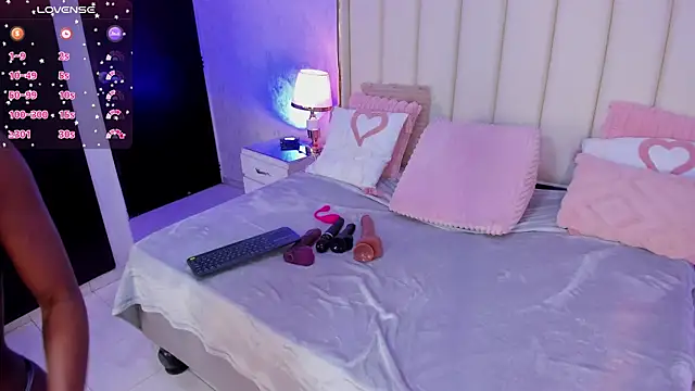 MadissonBonny  online show from April 10, 2026, 9:00 pm