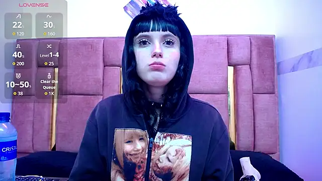 Snapshot of XBODTRIIPX chatting on November 8, 2025, 3:10 am XBODTRIIPX online show from November 8, 2025, 3:10 am