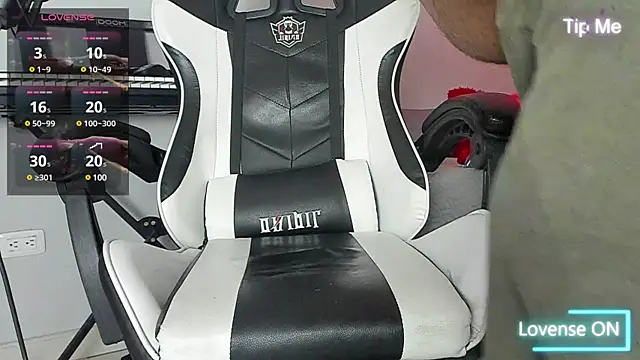 dereck karter online show from March 11, 2025, 6:08 pm