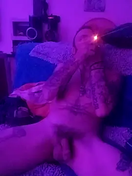 Snapshot of Mrluckstick chatting on November 18, 2025, 2:05 am Mrluckstick online show from November 18, 2025, 2:05 am