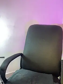 Charlottediolet online show from February 4, 2026, 12:00 pm