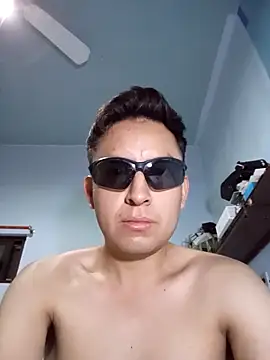 aczinovelez342 online show from October 8, 2025, 2:57 am