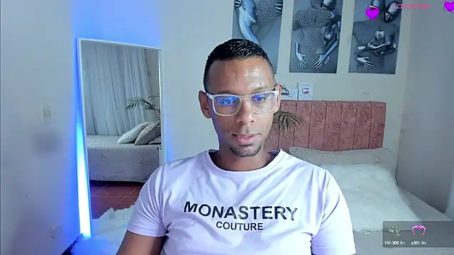 KingEdward  online show from November 3, 2025, 10:19 am