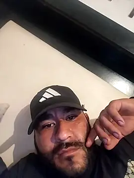 Snapshot of Ferxxxo1503 chatting on November 7, 2025, 3:55 am Ferxxxo1503 online show from November 7, 2025, 3:55 am