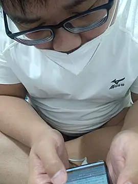  KaiXin  online show from September 28, 2025, 1:51 pm