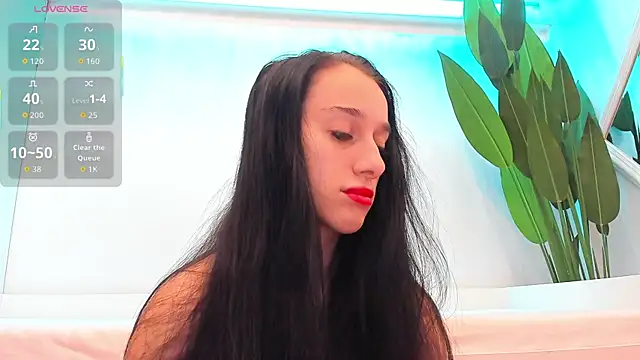 Royal Naughty  online show from October 2, 2025, 5:33 am