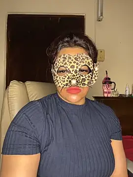 SLNatasha online show from November 28, 2025, 4:01 am