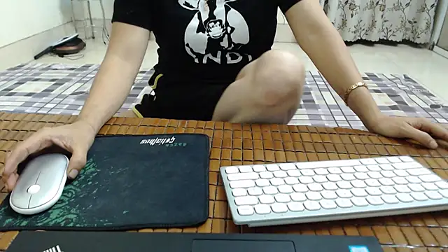 Ami 8x online show from September 21, 2025, 1:27 pm