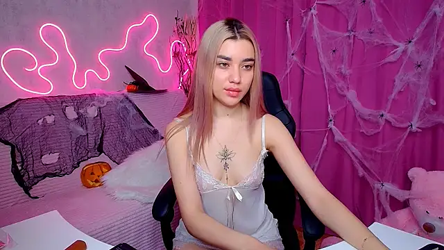 MaryamXSX online show from October 26, 2025, 12:55 am