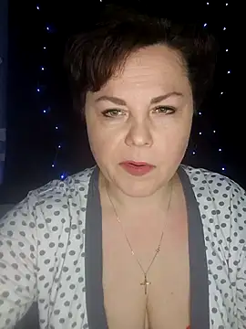 EllaLove2277 online show from January 9, 2026, 6:48 pm