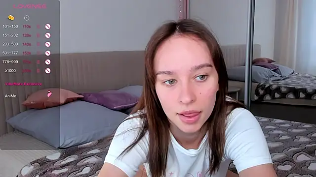  Alissaa online show from September 22, 2025, 2:56 pm