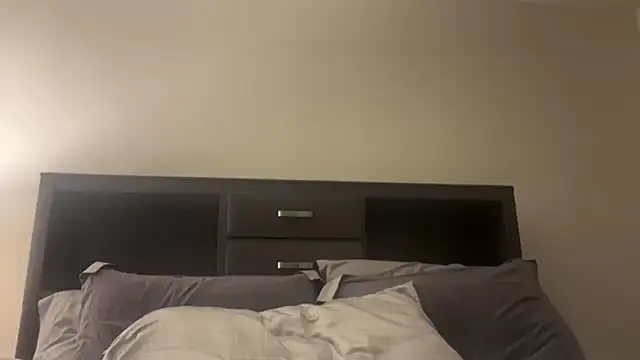 NurseStephania online show from November 30, 2025, 4:02 am