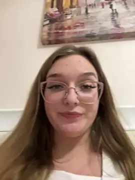 Bellatrisssaa online show from December 16, 2025, 4:22 pm