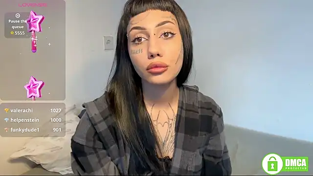 likaclarke online show from September 23, 2025, 3:19 pm