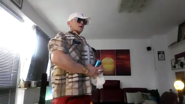 hellgirl1980 online show from October 11, 2025, 2:18 pm