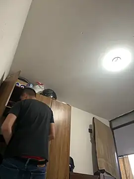 Snapshot of lonewolt chatting on September 8, 2025, 10:53 pm lonewolt online show from September 8, 2025, 10:53 pm