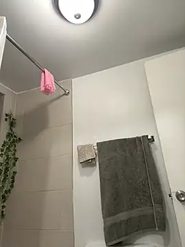 littyleesh1 online show from March 19, 2026, 5:07 am