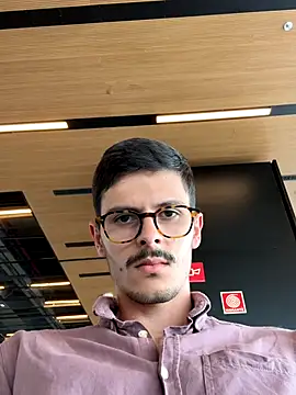 Snapshot of gabemodel chatting on September 19, 2025, 4:44 pm gabemodel online show from September 19, 2025, 4:44 pm