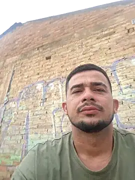 yeffito1 online show from September 29, 2025, 8:47 pm