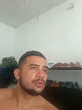 yeffito1 online show from September 15, 2025, 5:35 pm