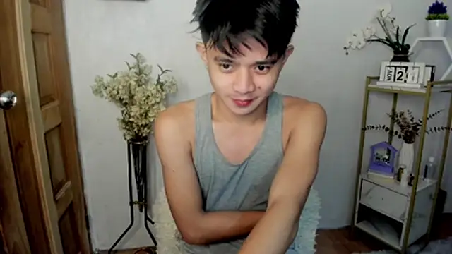 NautyBoyBrazeen 143 online show from November 21, 2025, 5:45 pm