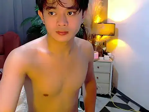 NautyBoyBrazeen 143 online show from May 23, 2026, 4:55 am