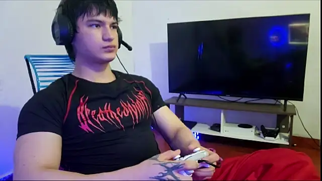 ErickWalton online show from October 31, 2025, 5:37 am