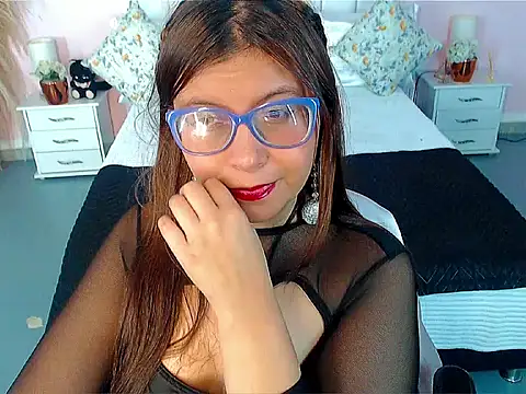 Amber Rouge  online show from November 2, 2025, 5:12 am