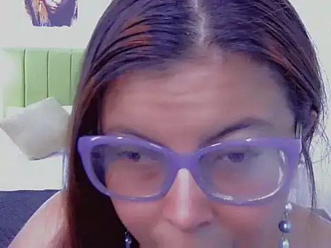 Amber Rouge  online show from October 27, 2025, 12:06 pm