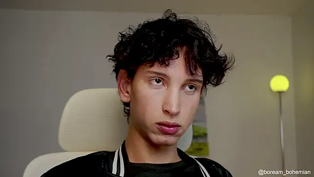 Snapshot of boream chatting on October 8, 2025, 11:01 am boream online show from October 8, 2025, 11:01 am