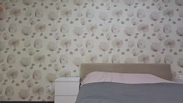 Annabel theMoon online show from December 5, 2025, 4:11 am