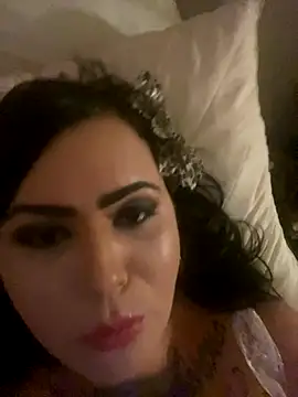 Snapshot of NadiaKitty chatting on September 12, 2025, 8:41 pm NadiaKitty online show from September 12, 2025, 8:41 pm