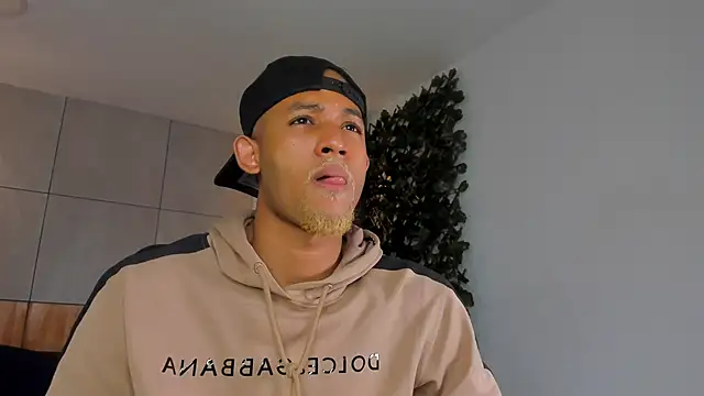 B Wild online show from March 12, 2026, 3:34 am