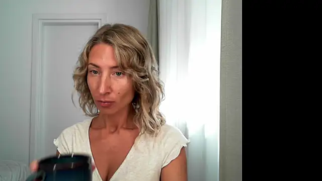 Paevoa online show from October 21, 2025, 9:52 am