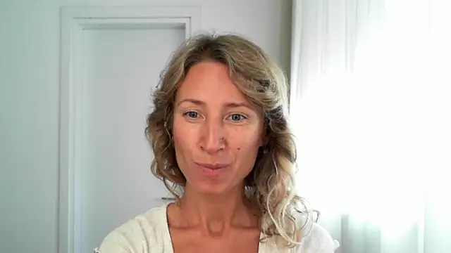 Paevoa online show from November 14, 2025, 9:46 am